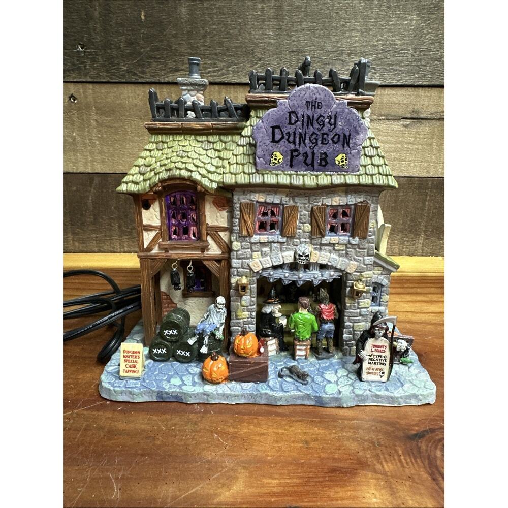 LEMAX Spooky Town Dingy Dungeon Pub - 05014 Retired Rare